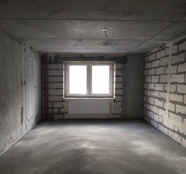 Продается 2-к квартира в Шушары.